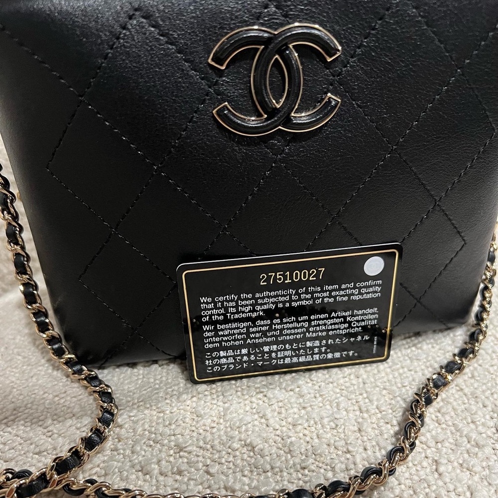 Chanel Black Vanity Case - Picture 3 of 6